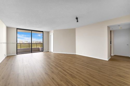 apt-1812-3300 Ne 191st St, Aventura, FL, 33180-2448 | Card Image