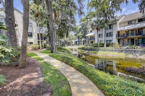 100-36 Deallyon Ave, Hilton Head Island, SC, 29928-7039 | Card Image