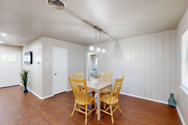 128 Se Gardens Blvd, House other with 3 bedrooms, 2 bathrooms and null parking in Burleson TX | Image 11