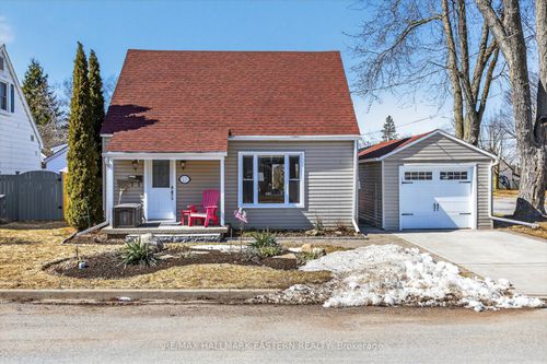 17 Margaret Ave, Lindsay, ON, K9V4E4 | Card Image