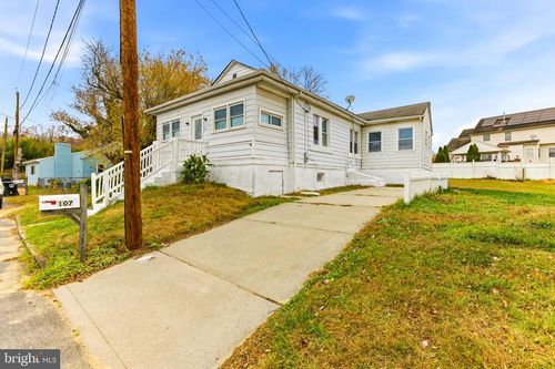 107 River Road Dr, WEST DEPTFORD, NJ, 08086-2215 | Card Image