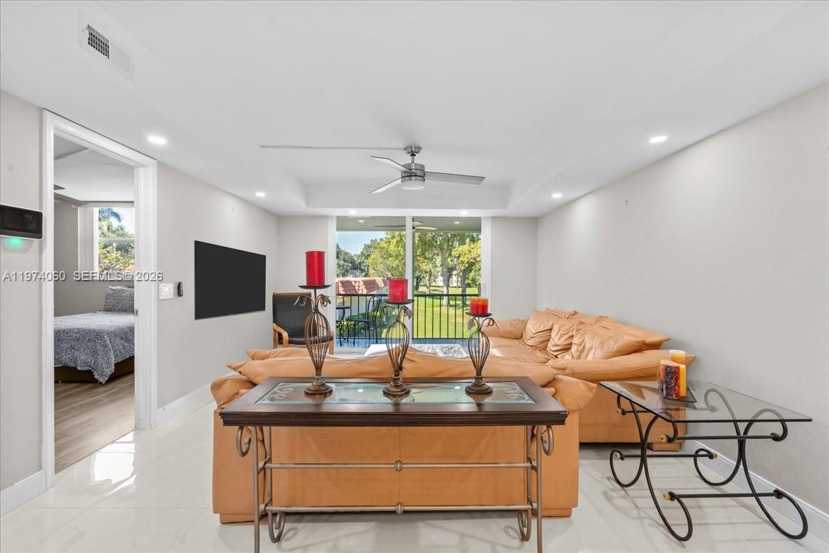 Residential Lease in Pembroke Pines 2