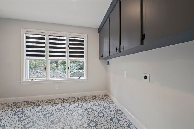 60 Algonquin Rd, House other with 4 bedrooms, 5 bathrooms and 6 parking in Canton MA | Image 14