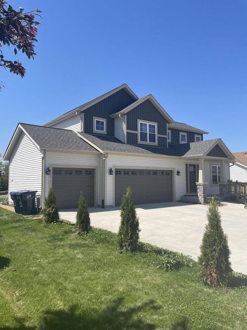 425 Champlain Drive, Johnson Creek, WI, 53038 | Card Image
