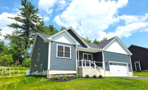 15 High Bluff Rd, Belchertown, MA, 01007-2501 | Card Image