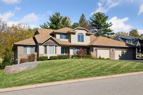703 Wesley Ln, Mendota Heights, MN, 55118-4349 | Card Image