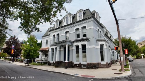 53 W Union St, Wilkes Barre, PA, 18701-1409 | Card Image
