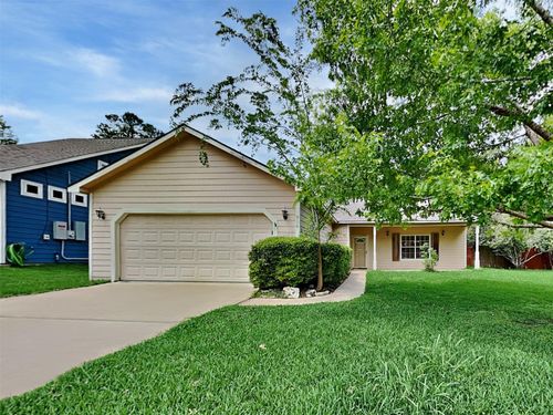 906 Crystal River Rd, Montgomery, TX, 77316-7566 | Card Image