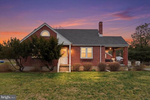 1937 Hoffmansville Rd, Frederick, PA, 19435-9715 | Card Image