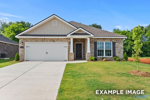 220 Jerrie Lynn Blvd, Meridianville, AL, 35759-3806 | Card Image