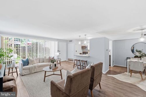 b2-7561 Spring Lake Dr, BETHESDA, MD, 20817-6504 | Card Image