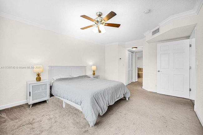 APT-703 - 1501 E Broward Blvd, Condo with 3 bedrooms, 2 bathrooms and null parking in Fort Lauderdale FL | Image 10