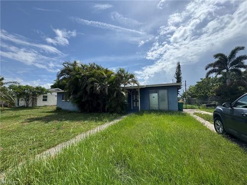 3208 Pinetree St, Port Charlotte, FL, 33952-6541 | Card Image