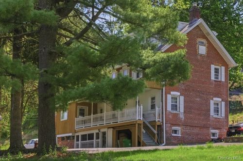 29 Hoover Pl, Stony Point, NY, 10980-1403 | Card Image