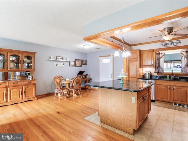 129 Fox Ridge Dr, House other with 3 bedrooms, 3 bathrooms and null parking in MAURERTOWN VA | Image 11