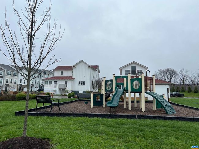 6033 Mccomb St, House attached with 4 bedrooms, 4 bathrooms and null parking in CROZET VA | Image 25