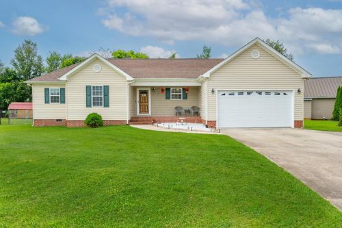 134 Joshua Dr, Sparta, TN, 38583-5576 | Card Image