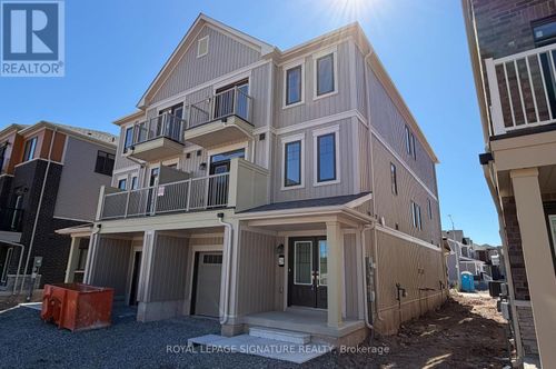 29 Pogie Drive, Welland (Dain City), ON, L3B0P2 | Card Image