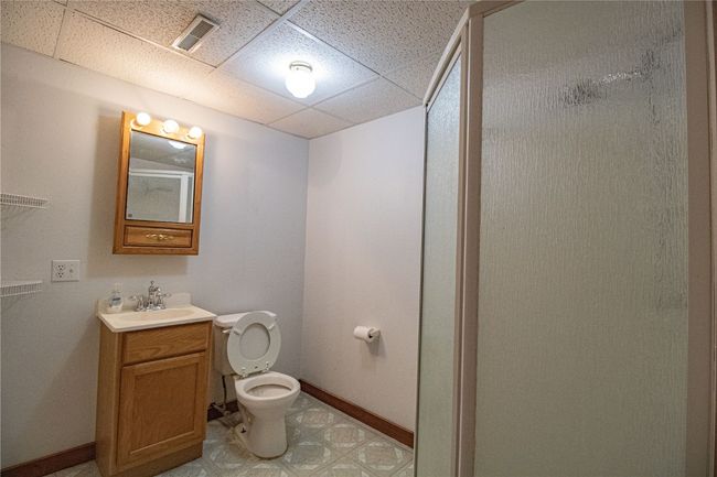 303 W Broadway St, House other with 3 bedrooms, 3 bathrooms and null parking in Stanwood IA | Image 16