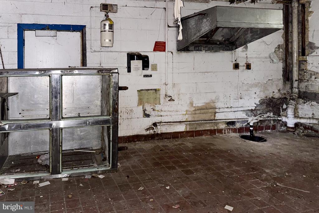Commercial Lease in CAMDEN 5