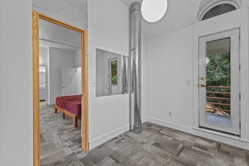 unit-b-33 N Prospect St, Burlington, VT, 05401-3339 | Card Image