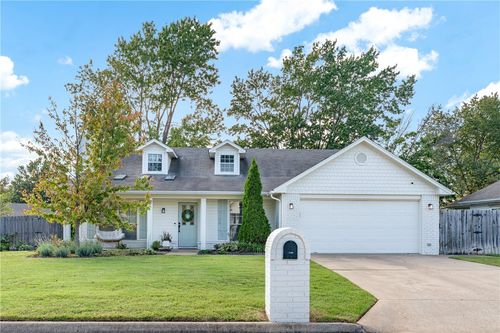 1106 N Oriole Ave, Rogers, AR, 72756-1986 | Card Image