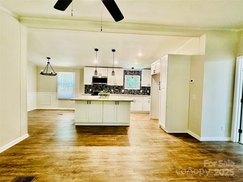 208 James Dr, Cleveland, NC, 27013-9646 | Card Image