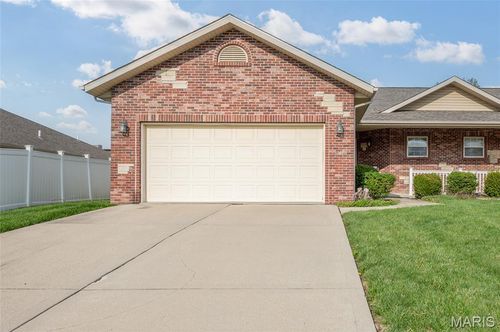 a-326 Jarvis Ct, Troy, IL, 62294-1155 | Card Image