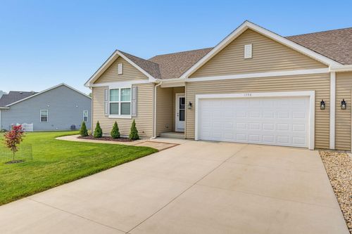 1594 Meadowview Ct, Whitewater, WI, 53190 | Card Image