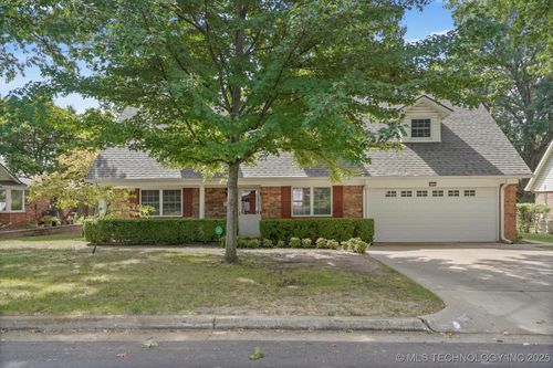 6732 E 66th Pl, Tulsa, OK, 74133-1701 | Card Image