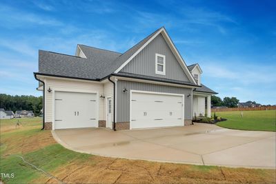 Featuring a 3 car garage | Image 2