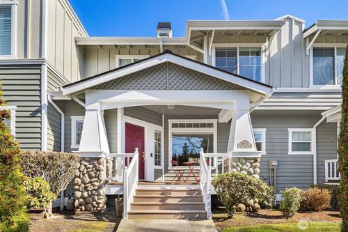 10024 124th Avenue Ne, Kirkland, WA, 98033 | Card Image