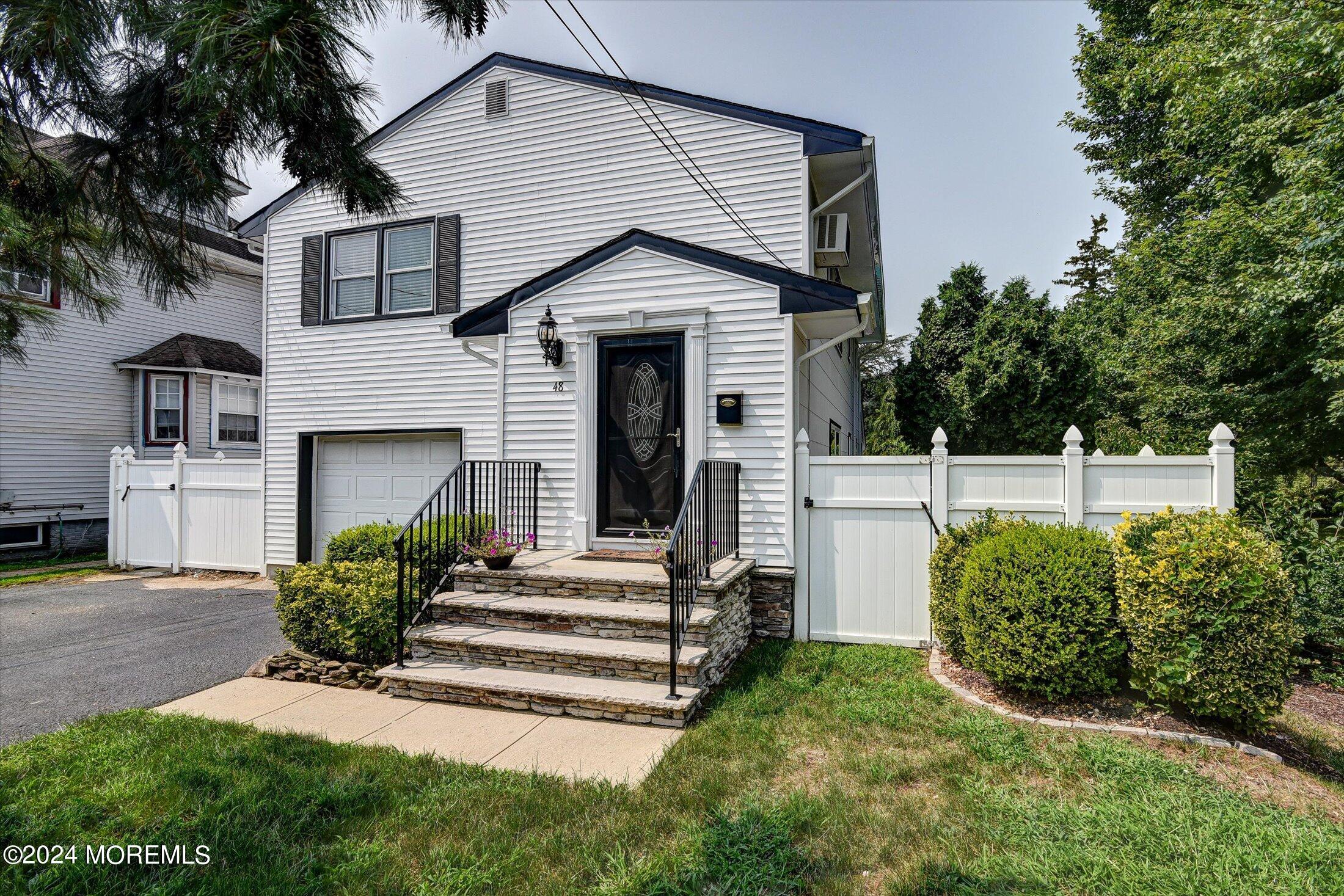 Atlantic St, Keyport, NJ 07735