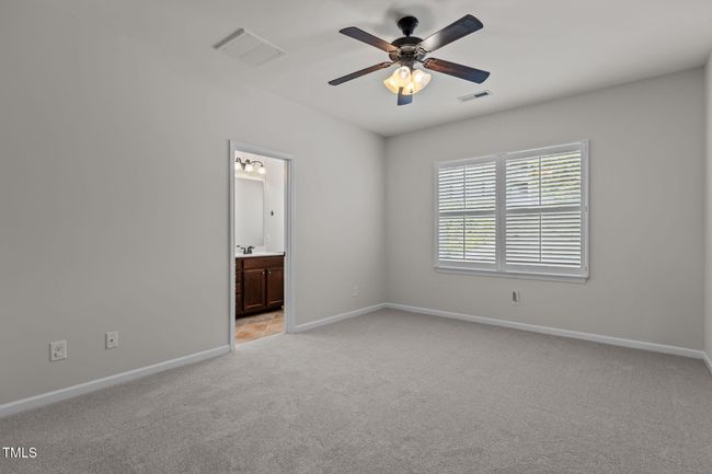 Primary Bedroom | Image 17
