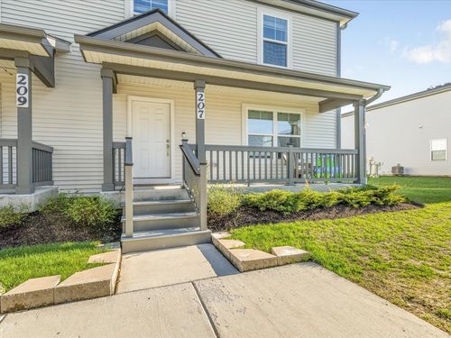 207 S Llanos St, Cortland, IL, 60112-4212 | Card Image