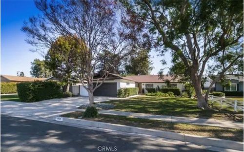 6424 Franrivers Ave, West Hills, CA, 91307-2811 | Card Image