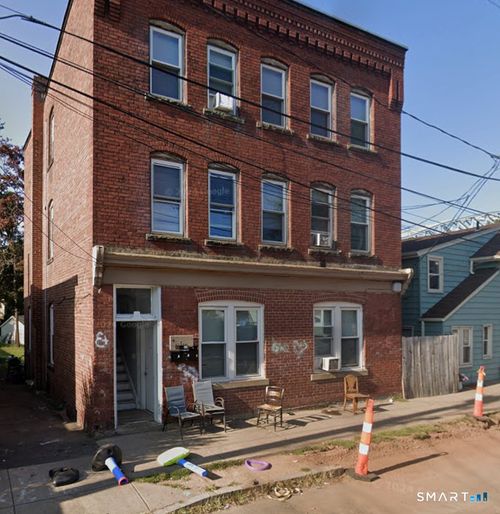 14 Portland St, Middletown, CT, 06457-7602 | Card Image