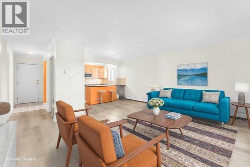 2512 15 St Sw, Calgary, AB, T2T3Z5 | Card Image