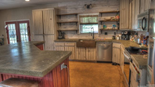 121 David Rankin Rd, House other with 3 bedrooms, 2 bathrooms and null parking in Leakey TX | Image 40