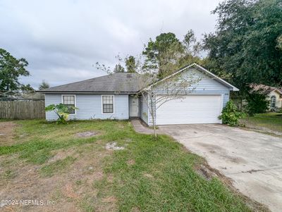 1430 Pawnee Street, House other with 3 bedrooms, 2 bathrooms and null parking in Orange Park FL | Image 2