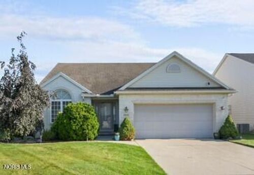 9702 Belmont Cir, Whitehouse, OH, 43571-9075 | Card Image
