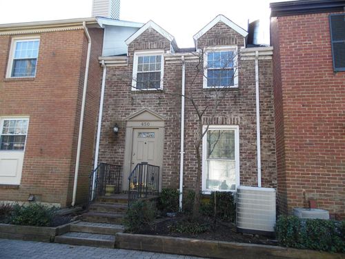 650 Central Ave, Lexington, KY, 40502-1708 | Card Image