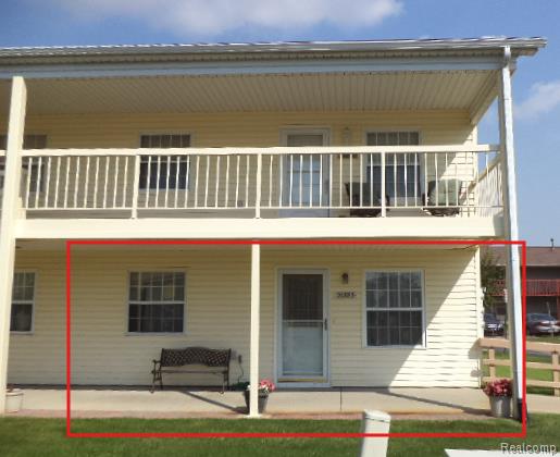 Flora St, Roseville, MI 48066