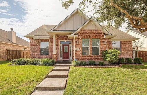 3922 Devrne Drive, College Station, TX, 77845 | Card Image