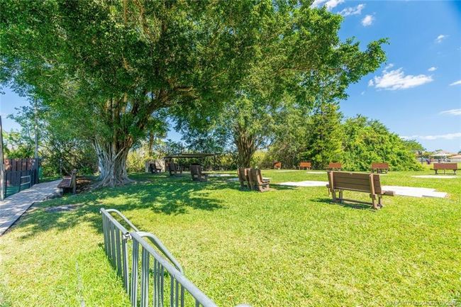 APT-207 - 450 South River Dr, Condo with 2 bedrooms, 2 bathrooms and null parking in Stuart FL | Image 31