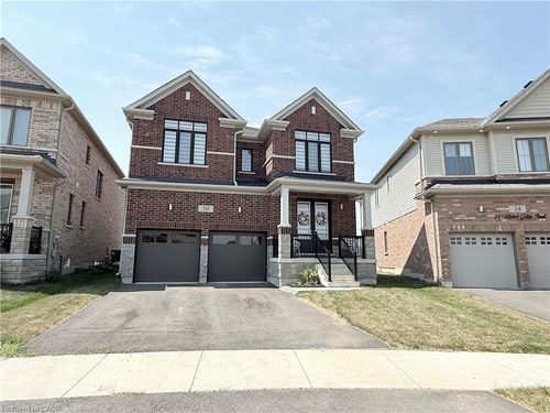 30 Mildred Gillies St, Ayr, ON, N0B1E0 | Card Image