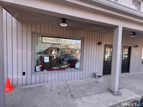 b-4 Green Hill Road, Washington, CT, 06794 | Card Image