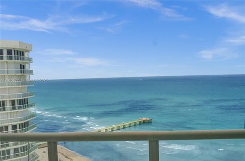 2715-16425 Collins Ave, Sunny Isles Beach, FL, 33160-4544 | Card Image