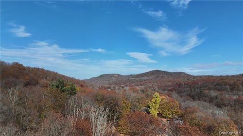 15 Whritenour Ter, Sloatsburg, NY, 10974-1001 | Card Image