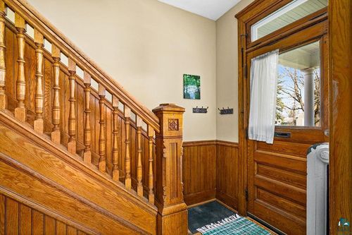 1211 Weeks Ave, Superior, WI, 54880-1867 | Card Image